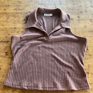 ⛱️⛱️Roommates razorback tank⛱️⛱️